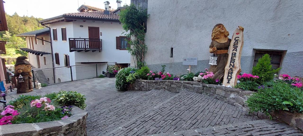 Loft Della Perpetua Di Casa Bernardi, Fuga Romantica Petfriendly Montagnaga  Екстериор снимка